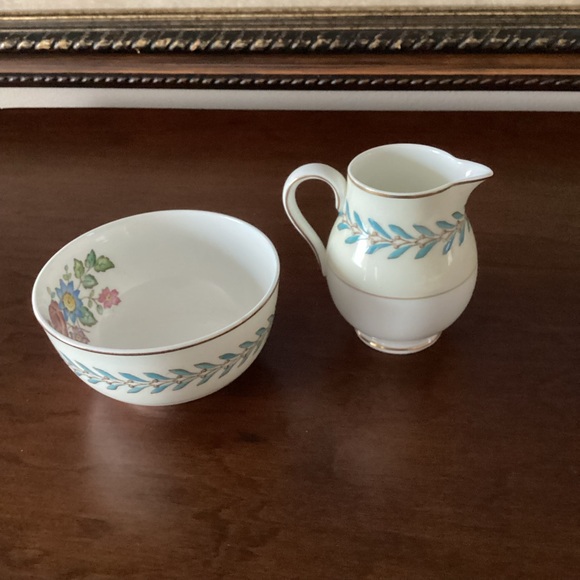WEDGWOOD   sugar and cream set. - Picture 2 of 10